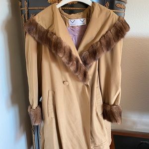Rare VISSOT PARIS Beige Coat Mink Collar/Cuff